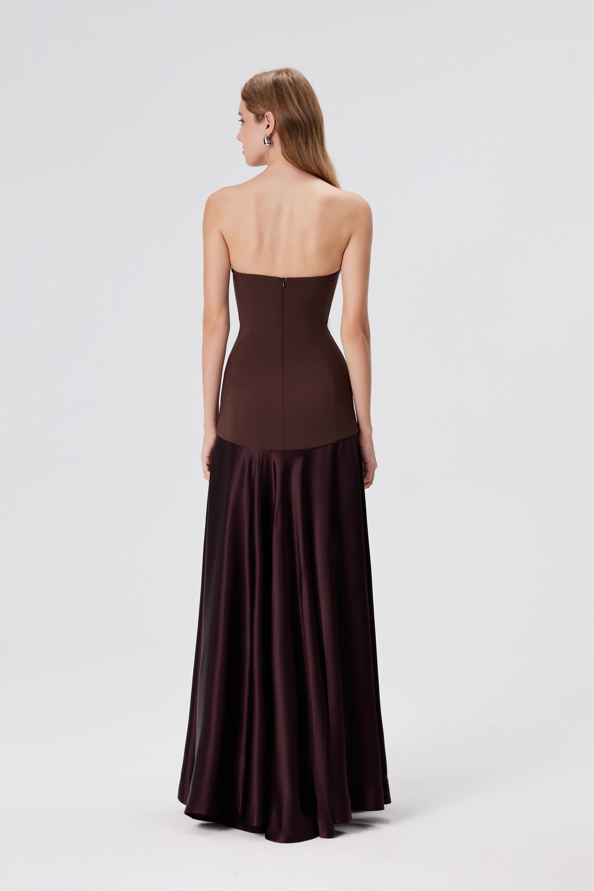 LUNARIA – Contour Elegance Dress