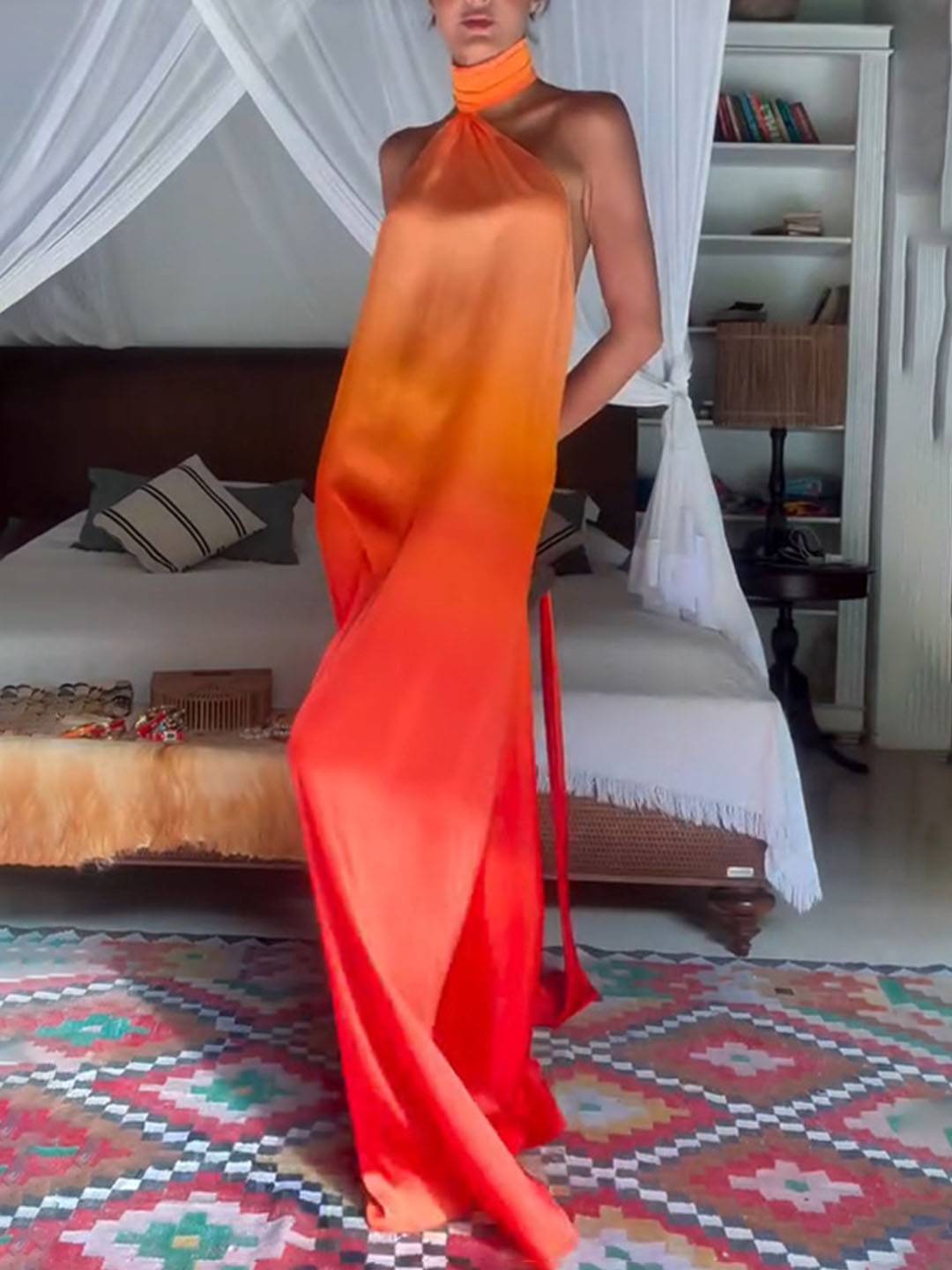 ELARA - Gradient Maxi Dress