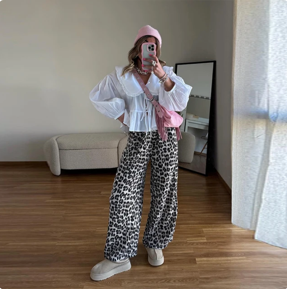 Lena | Camicetta con cravatta