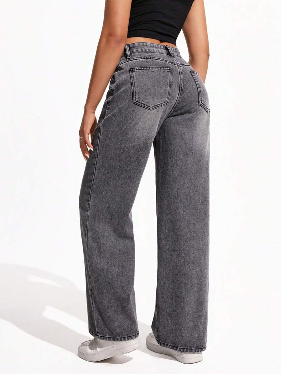 RENATA Straight Jeans