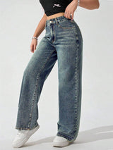 RENATA Straight Jeans