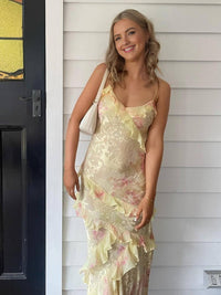 Fiorella – Floral Ruffle Backless Maxi Dress