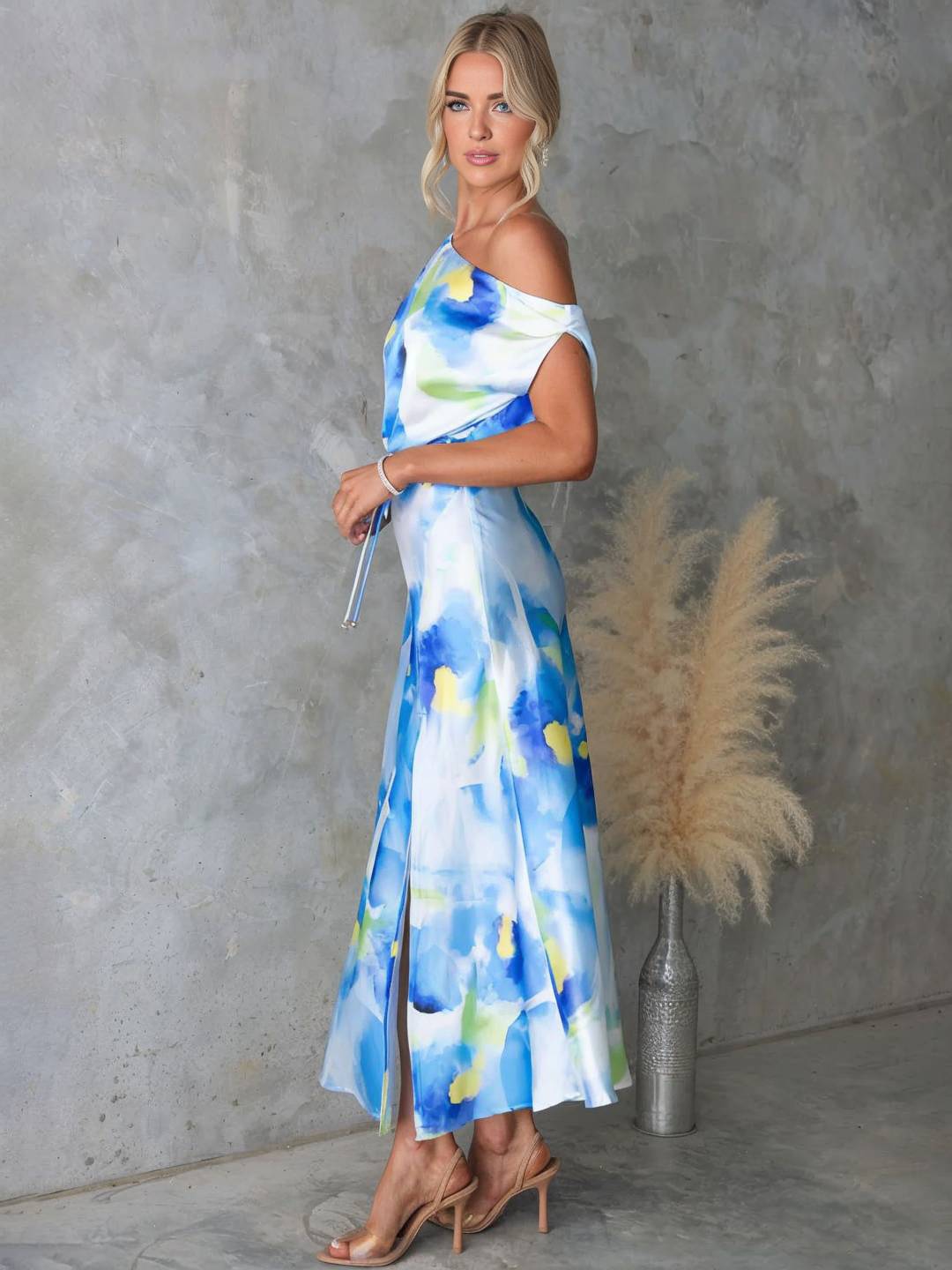 ILANYA Floral Maxi Dress