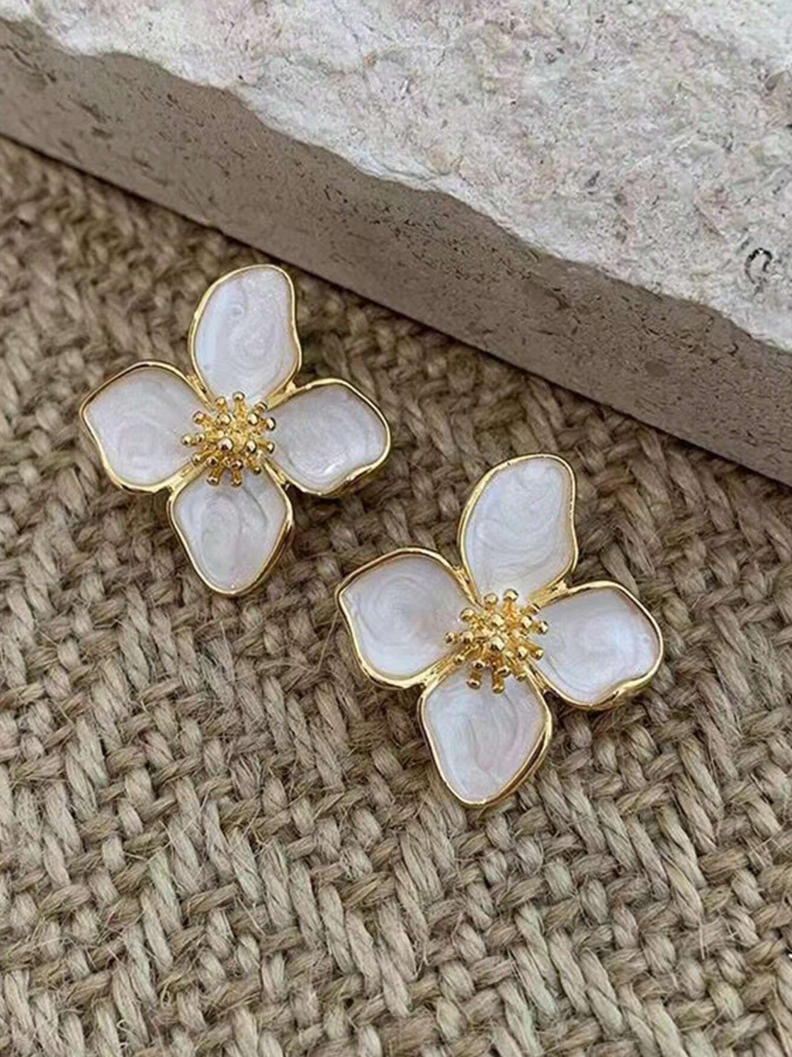 Obega Flower Earrings